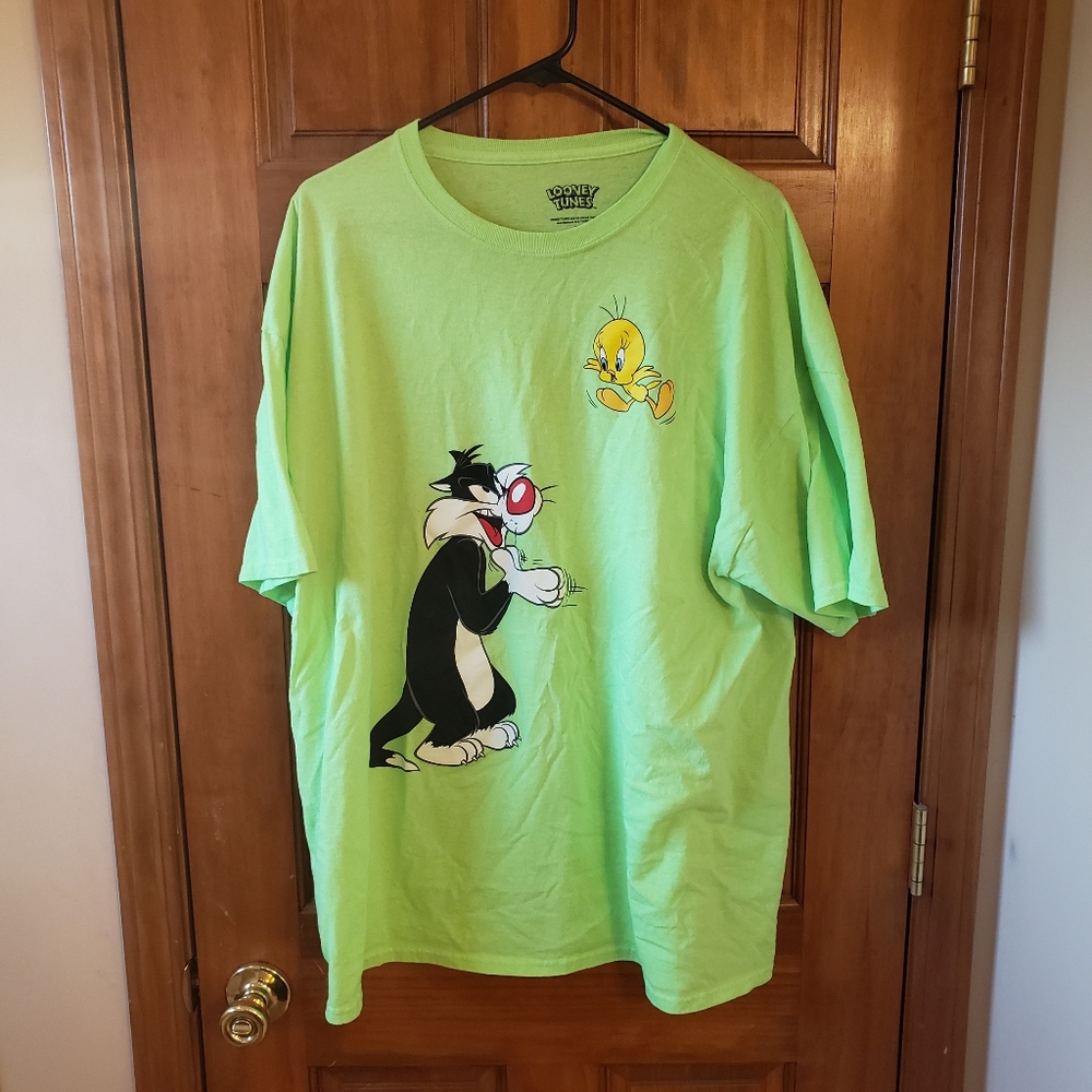 Looney Tunes Sylvester and Tweety 2x t shirt.
